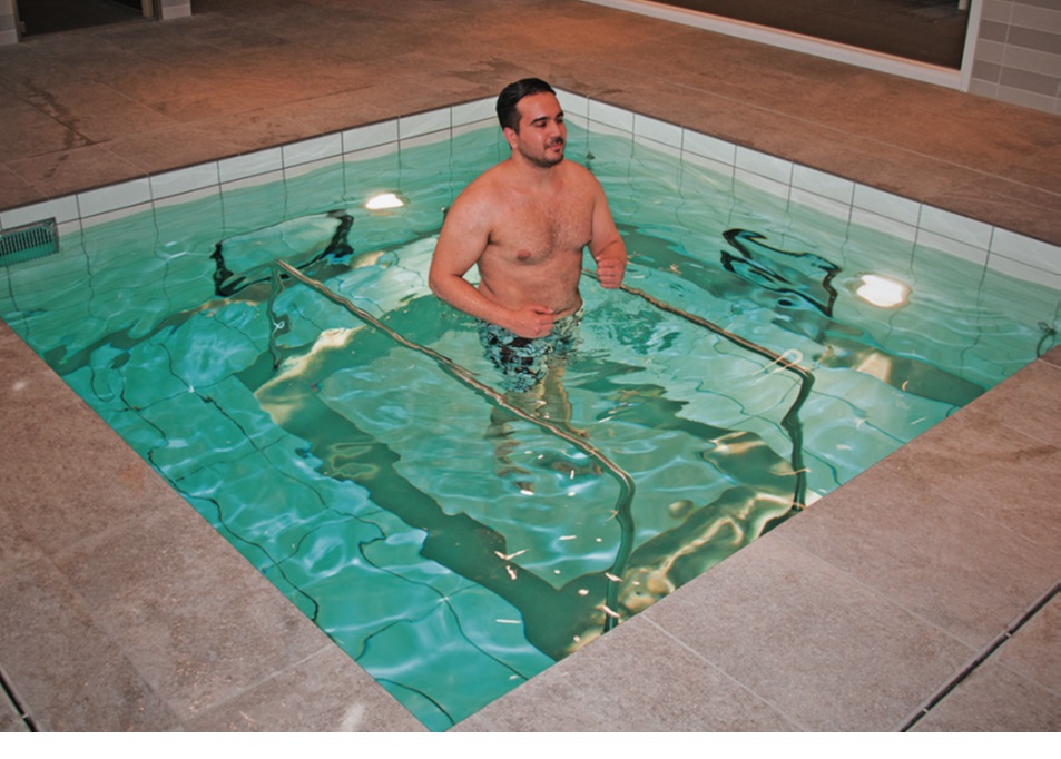 Подводная беговая дорожка POOLTRACK PROFESSIONAL для реабилитации в воде бассейне